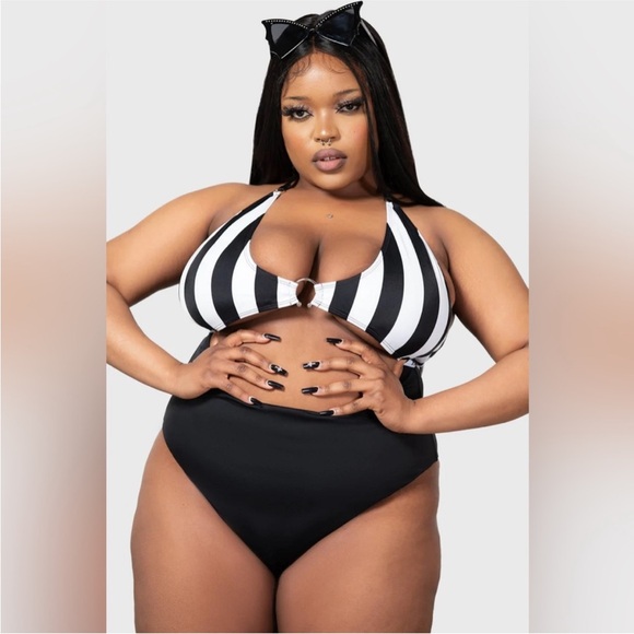New Killstar Black & White Striped Cutout One Piece Swimsuit Size 4X - Picture 1 of 9